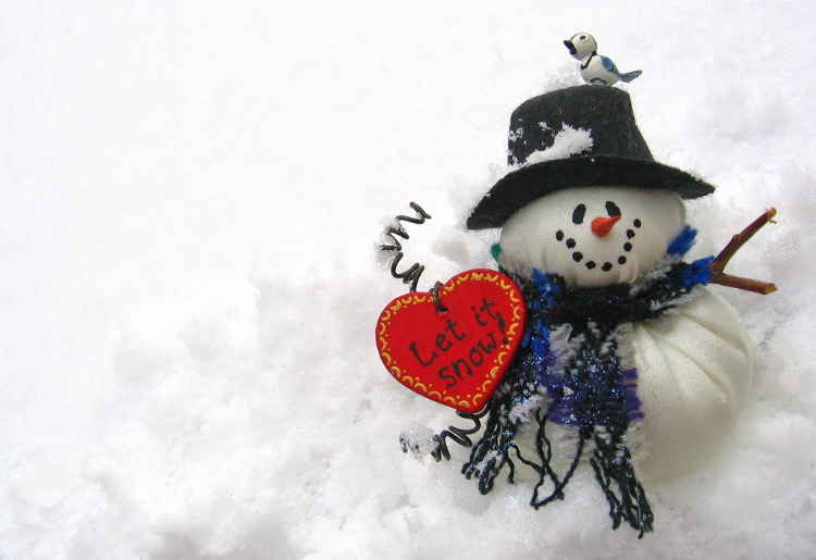 Christmas Holidays /19 Book your Christmas travel with conbihaulase.cf Whether you're heading home to spend the holiday season with loved ones, whisking the family away to your favourite ski resort, or visiting one of the many magical Christmas markets in Europe, we have an excellent range of seasonal offers on flights, hotels and holidays.